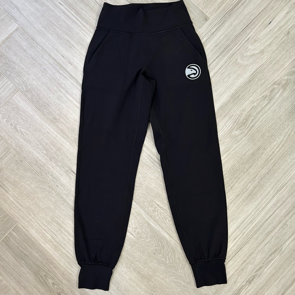 Lululemon Black Atlanta Hawks Align Joggers Size 4